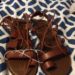 Lace-up congnac sandals